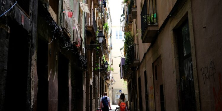 64 miljoen boete Airbnb voor verboden woningen in Spanje