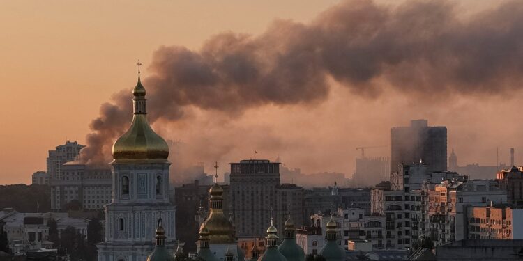 2.600 woongebouwen in Kiev zonder verwarming na Russische hamerslag