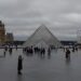 Werknemers Louvre Museum staken vanwege verlating en slechte omstandigheden
