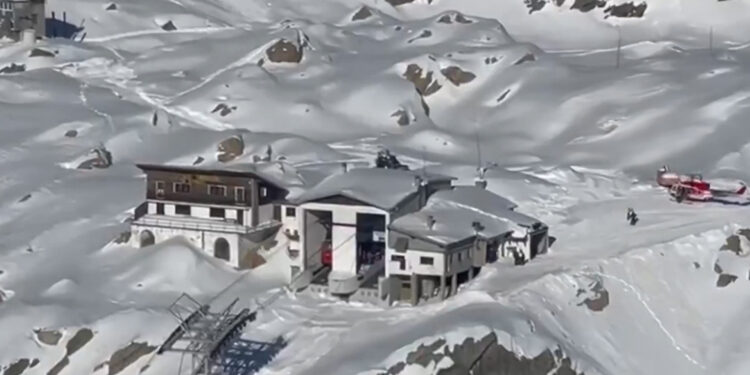 Kabelbaanongeluk in Italië: vier gewonden, 100 vast op 2.800 meter