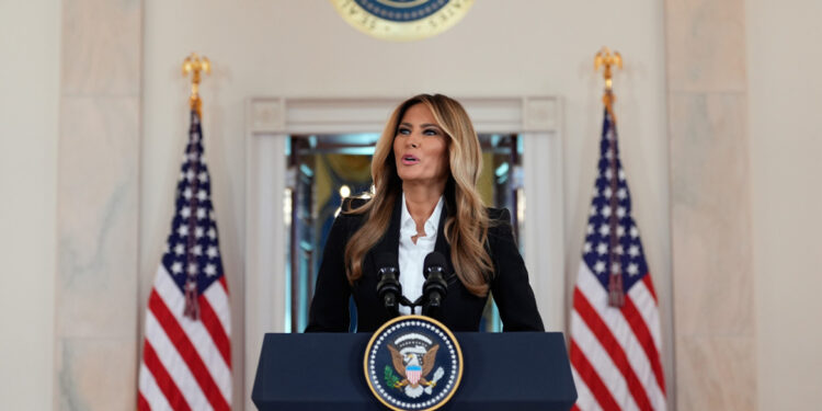 Melania Trump verwelkomt terugkeer van zeven kinderen uit Oekraïne