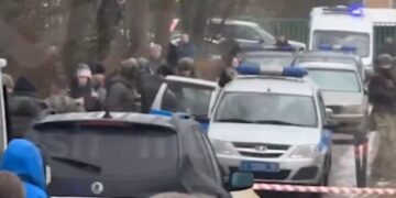 Dodelijke mesaanval op basisschool in Moskou: één leerling overleden