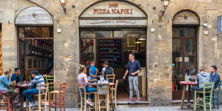 Napels: de culinaire hoofdstad van 2025 en het Griekse gerecht dat de wereld verovert