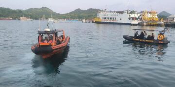 Vier Spanjaarden vermist na zinken toeristenboot in Indonesië