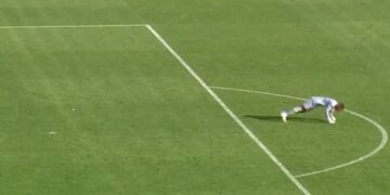 Doelman van Equatoriaal-Guinea stort in tijdens wedstrijd met Soedan