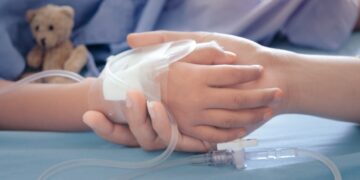 Eén op vijf kindersterfgevallen gelinkt aan groeiachterstand