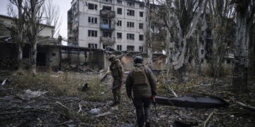 Dodelijke bomaanslag op ziekenhuis in Cherson: drie doden