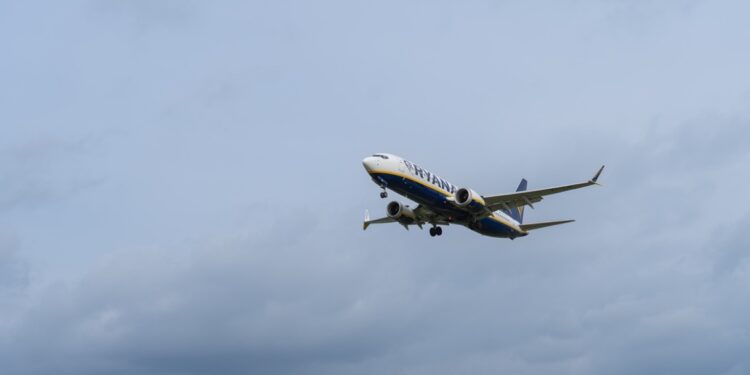 Passagiers gewond bij terugkeer vlucht Tenerife naar Birmingham door turbulentie