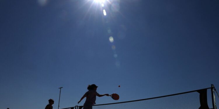 2025: Recordzonnig jaar in VK zorgt voor historische niveaus zonne-energie.