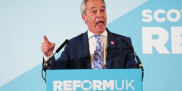 Reform UK ontkent schending van kieswet door Nigel Farage