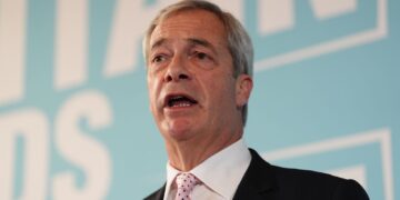 Reactie voormalige school Nigel Farage op beschuldiging racistische opmerkingen student