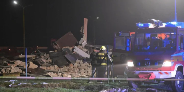 Dodelijke dakinstorting bij bedrijf in Velke Kapusani