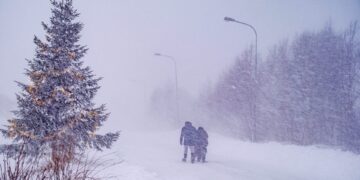 Storm Johanes eist levens en laat duizenden zonder stroom in Zweden en Finland