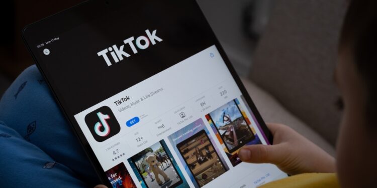 Ex-TikTok-directeur: geen magische formule voor verbieden kinderen op sociale media