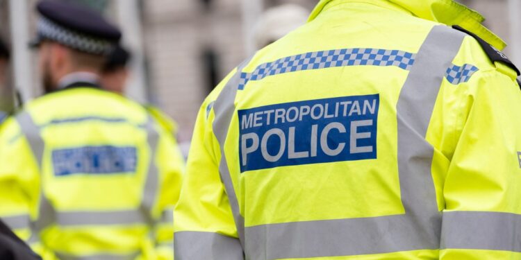 Tiener gearresteerd voor moord op 9-jarig meisje in Groot-Brittannië