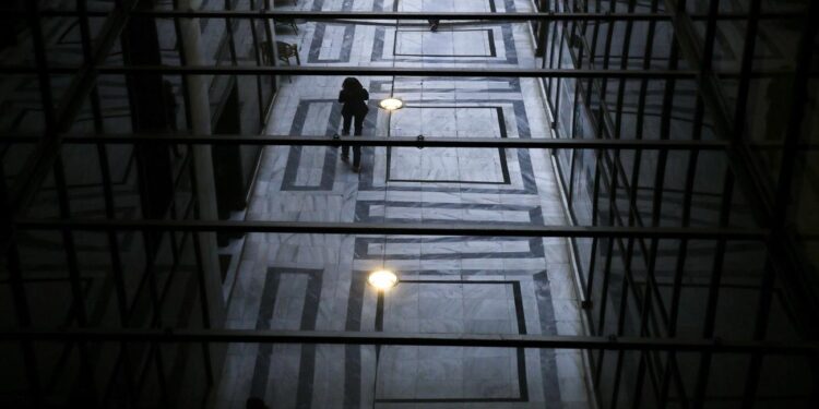 Werkloosheid daalt naar 8,2% in november