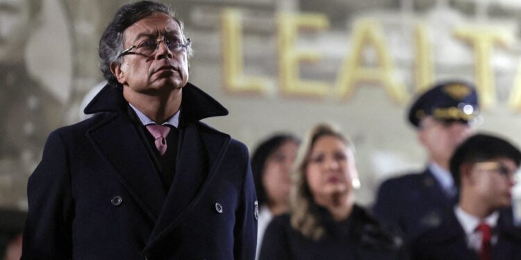 Petro klaar voor hernieuwde wapenstrijd in Colombia