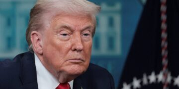 Trump dreigt met vernietiging van Iran bij persoonlijk gevaar