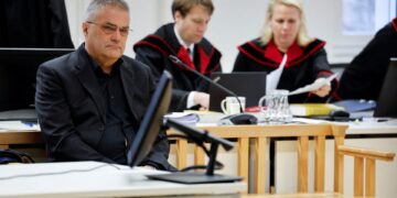 Oostenrijkse ex-agent berecht wegens spionage voor Rusland