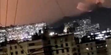 Trump gaf opdracht tot aanvallen in Venezuela: Explosies in Caracas.