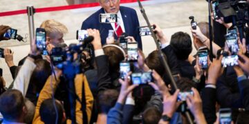 Meeste Fransen bezorgd over gevaarlijke invloed Donald Trump op wereldvrede