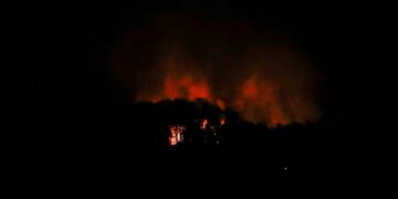 Explosies in Caracas leiden tot noodtoestand en mobilisatie in Venezuela