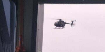 Amerikaanse en Russische schepen strijden om controle over tanker Bella-1