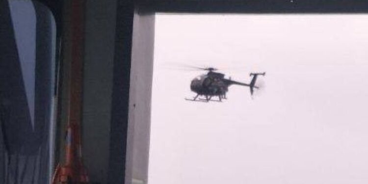 Amerikaanse en Russische schepen strijden om controle over tanker Bella-1