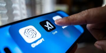 Onderzoek Britse Internet Safety Authority naar obscene afbeeldingen chatbot X