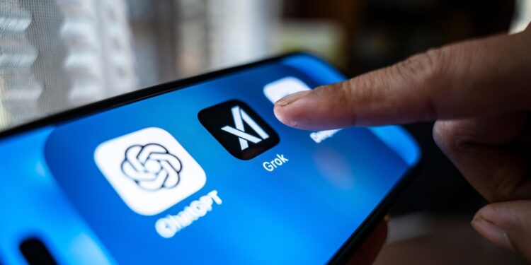 Onderzoek Britse Internet Safety Authority naar obscene afbeeldingen chatbot X