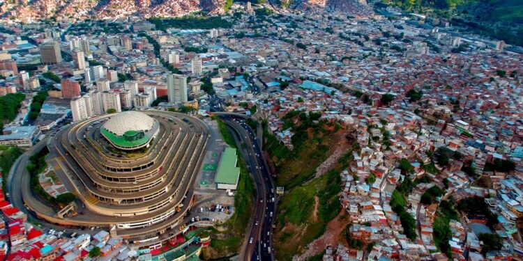 De hel van Helicoïde: kakkerlakken op mijn lichaam