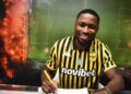 Martin Hongla officieel gepresenteerd bij AEK Athene