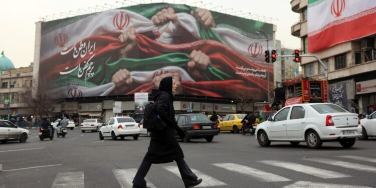 De toekomst van Iran na Trump’s bedreigingen: oorlog, diplomatie of rebellie