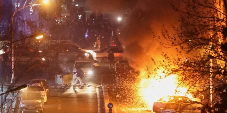 Canadese activist overleden bij protest in Iran