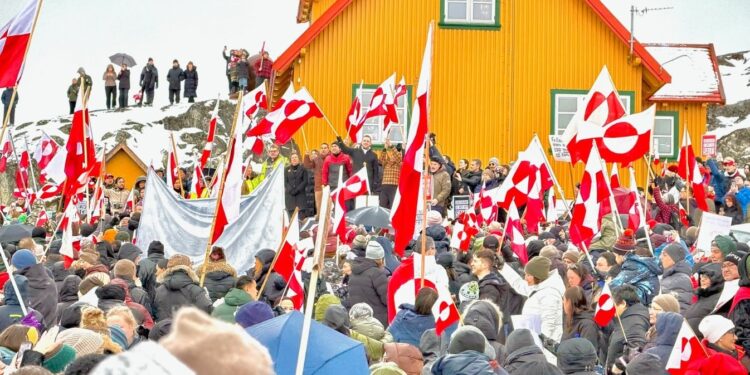 Groenlandse premier: Wij laten ons niet onder druk zetten, wij zijn niet alleen.