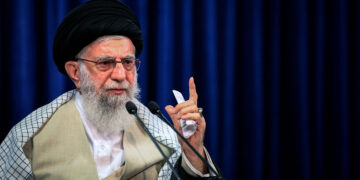 Toenemende dreiging van Amerikaanse aanval in Teheran, Khamenei in schuilplaats