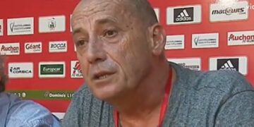 Moord op voormalig Corsicaanse separatistische leider tijdens begrafenis moeder