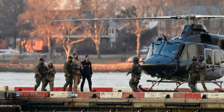 Maduro verklaart: president ontvoerd, vrouw heeft blauwe plekken