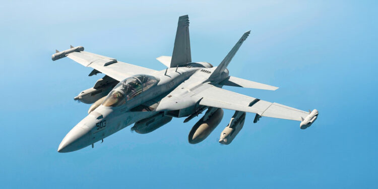 Amerikaanse Growlers verlamden luchtverdediging Venezuela voor arrestatie Maduro