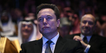 Elon Musk eist 134 miljard dollar van OpenAI en Microsoft