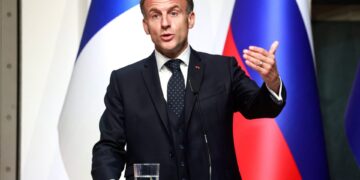 Macron weigert uitnodiging Trump voor Vredesraad