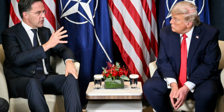 Rutte bespreekt veiligheid noordpoolgebied en steun aan Oekraïne met Trump