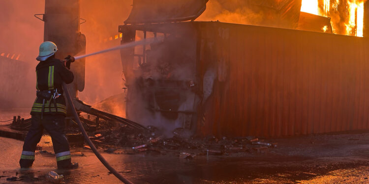 Ballistische raket treft pier in Oekraïne