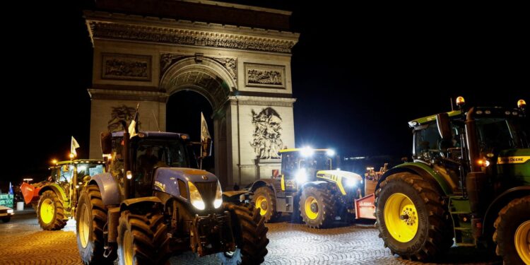 Tractoren in Parijs tegen Mercosur-akkoord