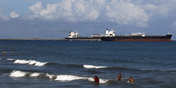 Chinese olietankers keren terug naar Azië vanuit Venezuela