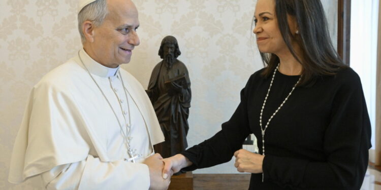 Maria Machado op weg naar ontmoeting met Trump in het Vaticaan