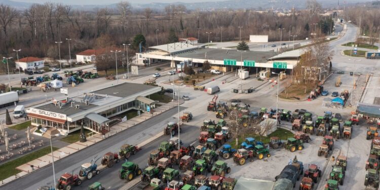 Boerenprotesten: premier onder druk, Griekenland verdeeld