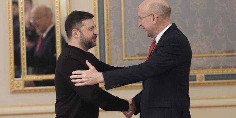 £200 miljoen toegewezen voor Britse troepeninzet in Oekraïne, aldus regering.