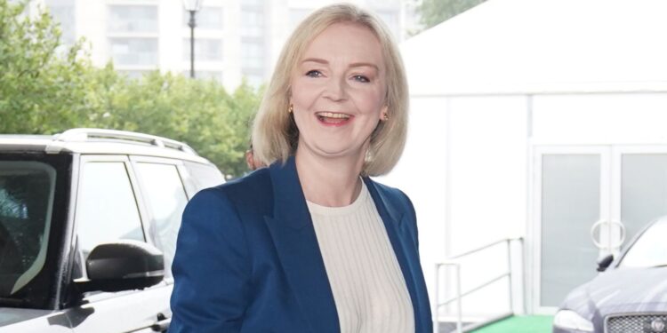 Robert Jenrick wil Kemi Badenoch uit de Conservatives verbannen.