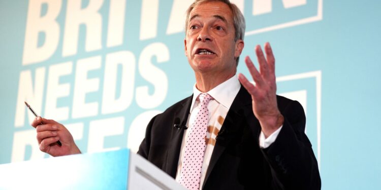 Nigel Farage overweegt OBR af te schaffen bij Reform-overwinning.